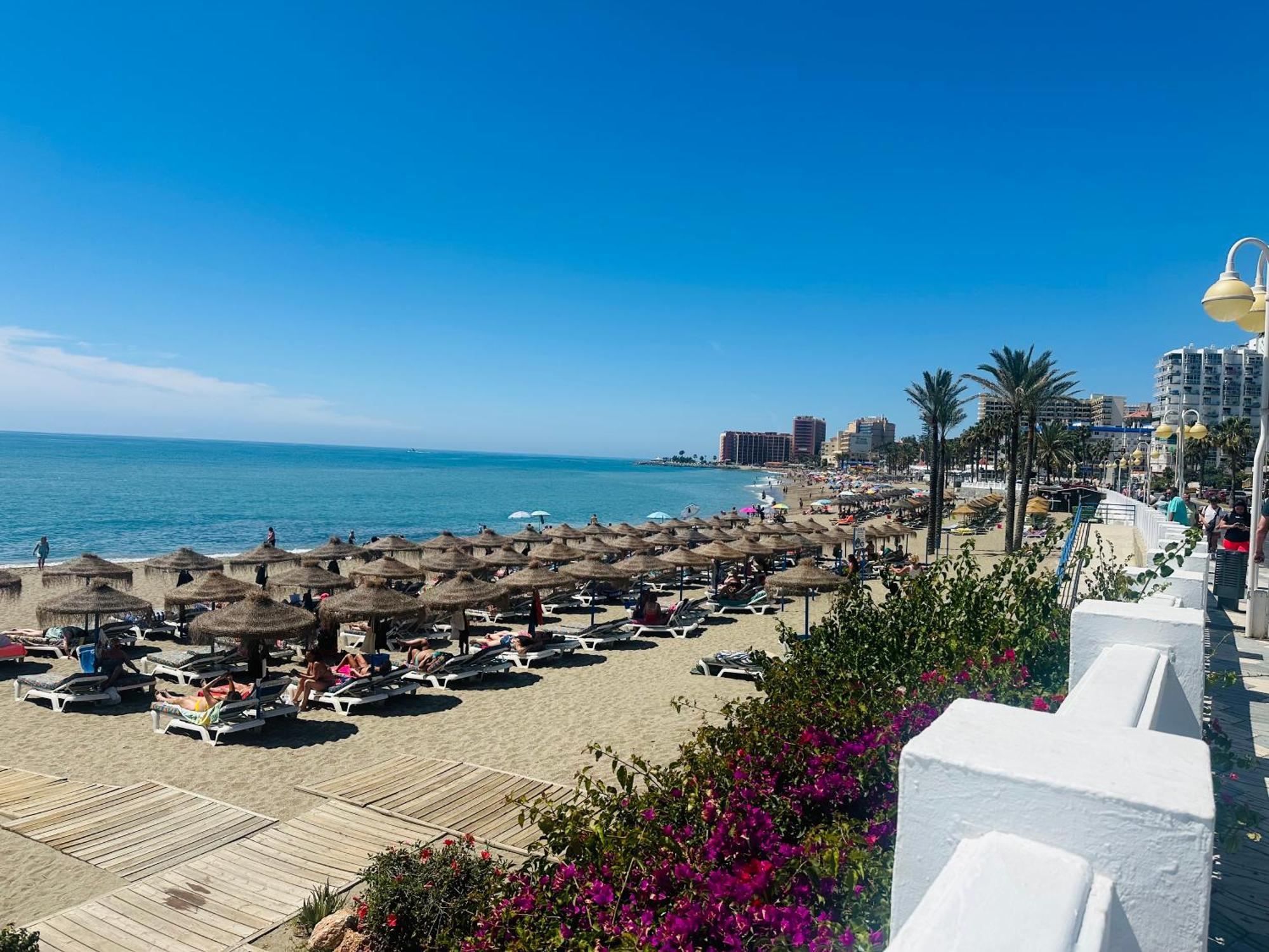 Luxury Beachfront Apartment In Benalmadena Costa Ngoại thất bức ảnh